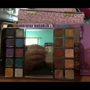 Urban Decay: Beauty with an Edge eyeshadow pallet